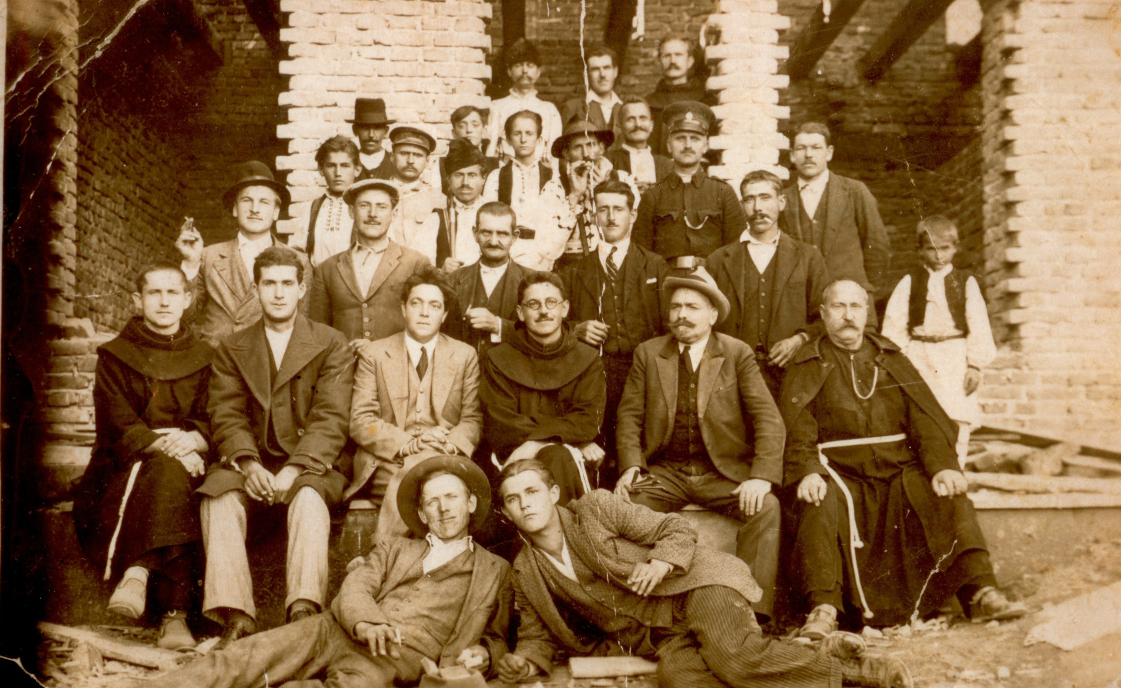 Vittorio Candotti - Plehan(sjedi, prvi red, treći sa lijeva)